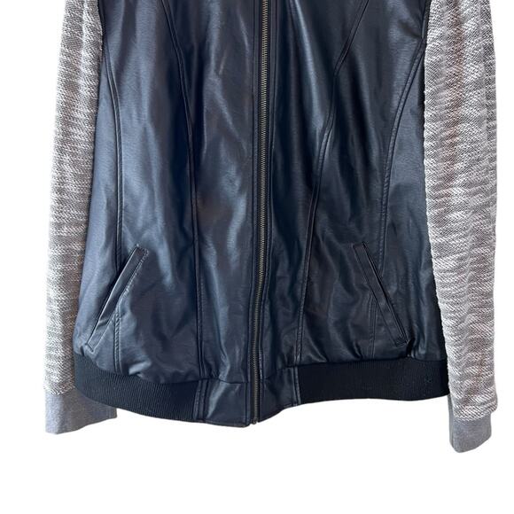 Torrid Black Faux Leather & Marled Grey Terry Bomber‎ Jacket Hooded Sz 2X 18-20 - Picture 7 of 10